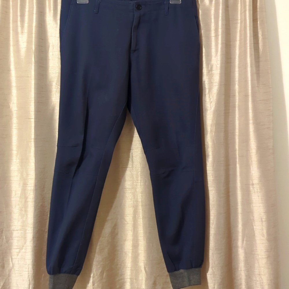 Kith joggers, 32